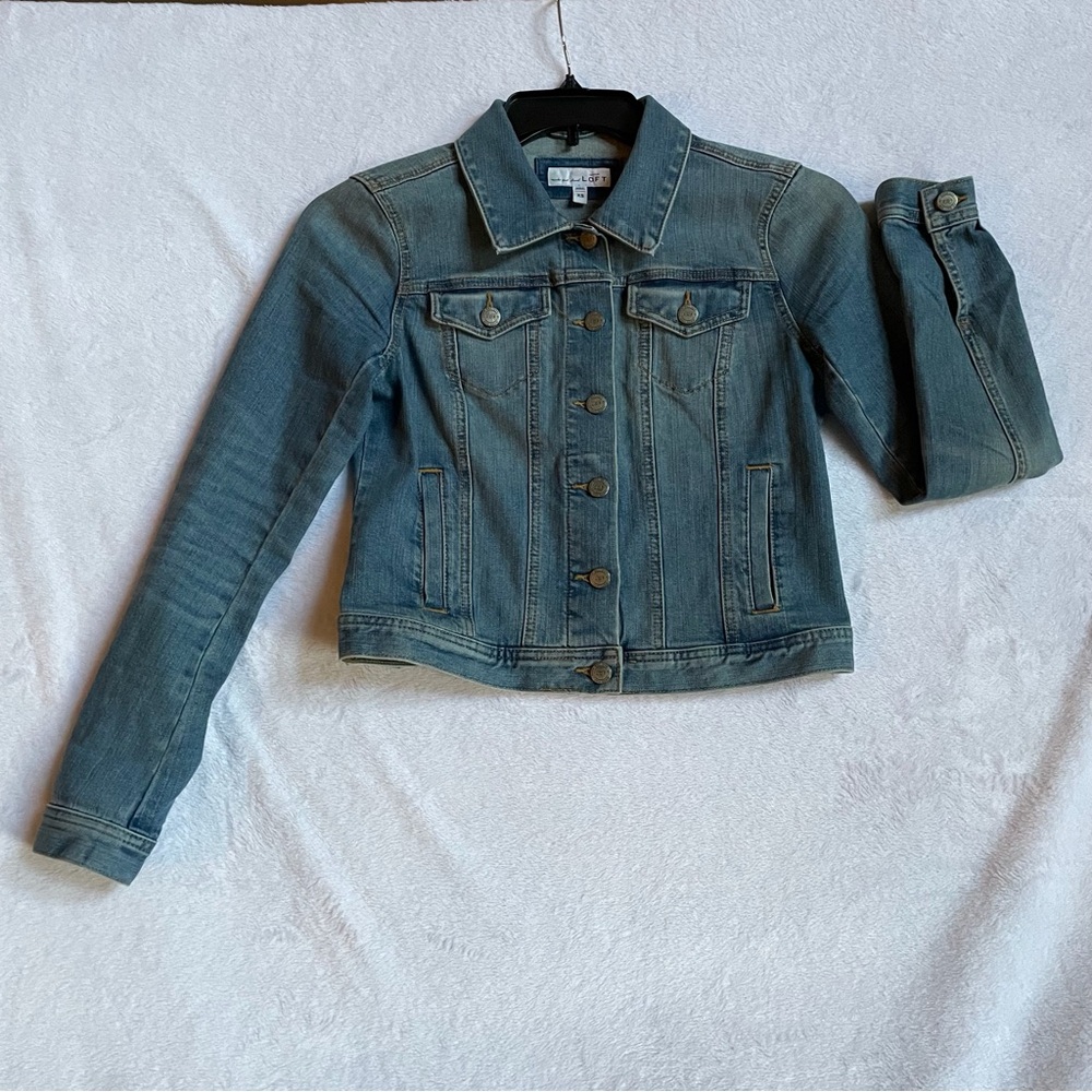 LOFT Jacket Womens Size XS Light Wash‎ Blue Denim Jean Jacket Ann Taylor